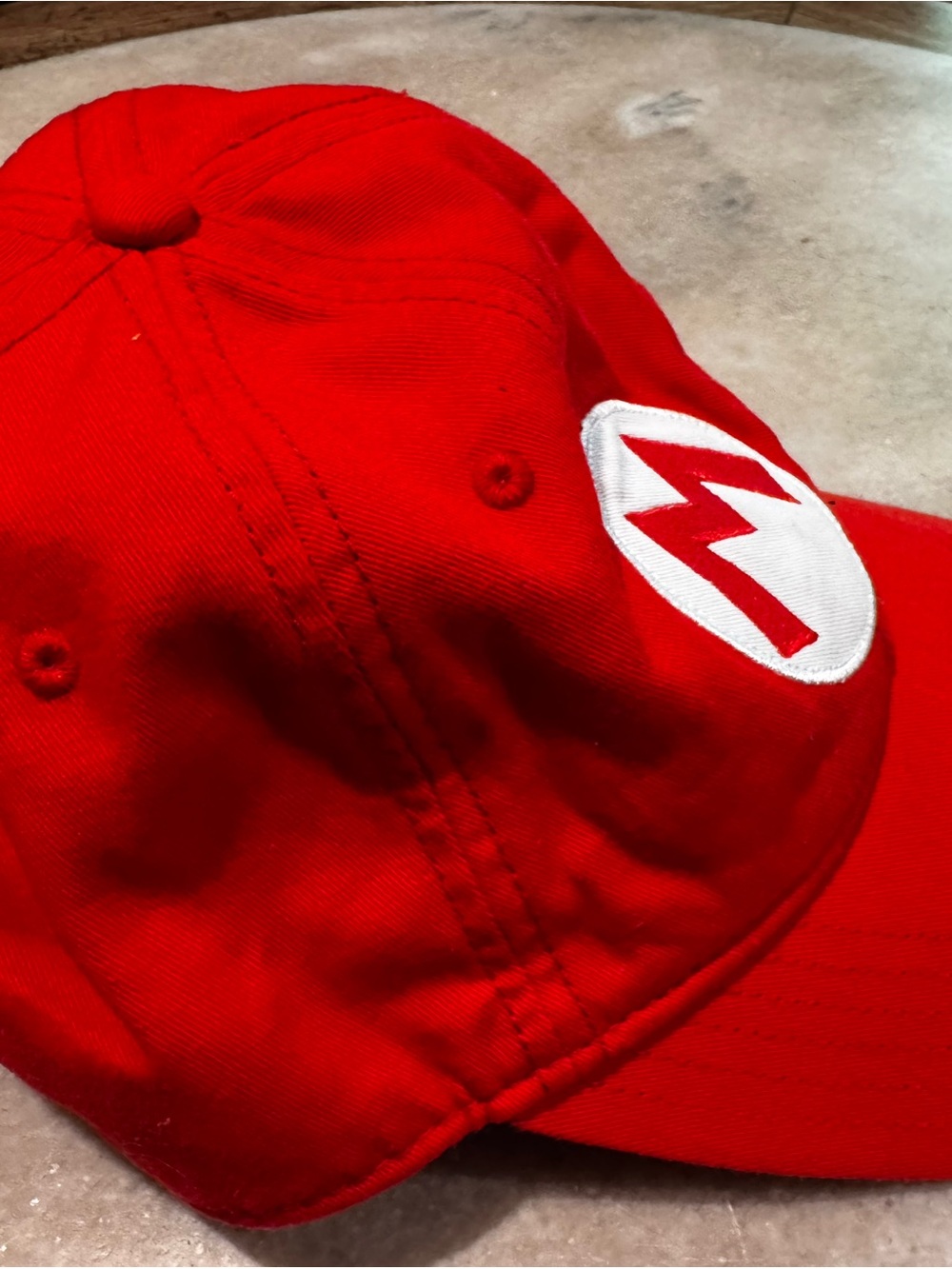 Nintendo Red Adjustable Logo Cap with White Seal - Picture 4 of 5